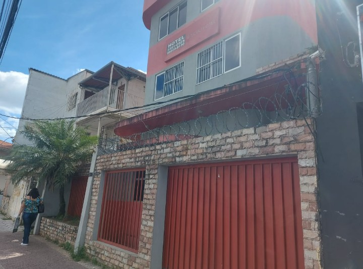 Frente do Speciali Hotel